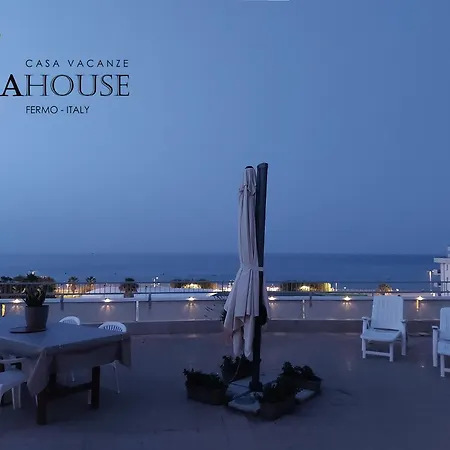 Attico Con Vista Mare Aria Condizionata Apartmán