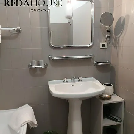 Attico Con Vista Mare Aria Condizionata Apartmán Lido di Fermo