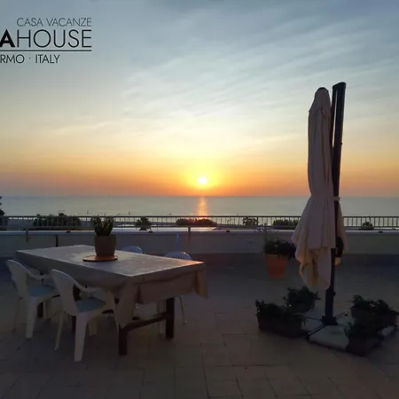 公寓 Attico Fronte Mare Terrazza Panoramica Bbq E Aria Condizionata