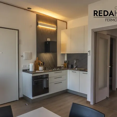 Apartment Attico Fronte Mare Terrazza Panoramica Bbq E Aria Condizionata Lido di Fermo