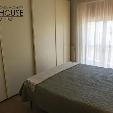 Apartment Attico Fronte Mare Terrazza Panoramica Bbq E Aria Condizionata *