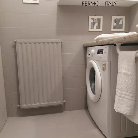 Attico Fronte Mare Terrazza Panoramica Bbq E Aria Condizionata